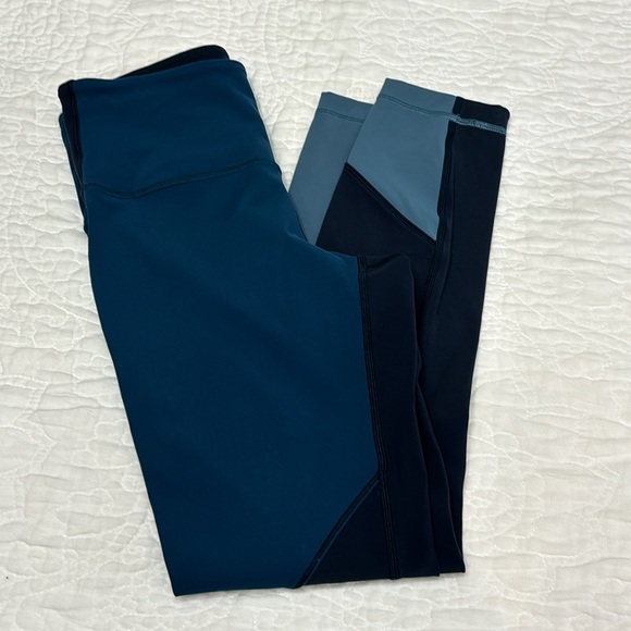 Lululemon Wunder under special edition leggings.  7/8 lengthy. - Picture 14 of 17